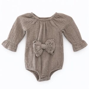 Grayson Mini Gauze Romper Bow Olive 0–3M